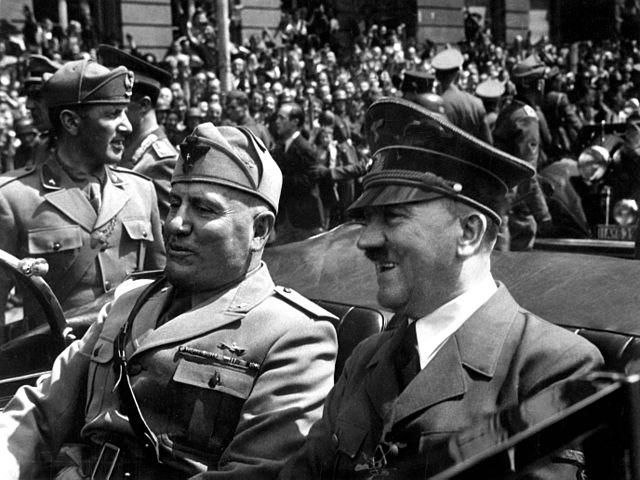 Hitler recebe a notícia da traição iminente da Itália-0