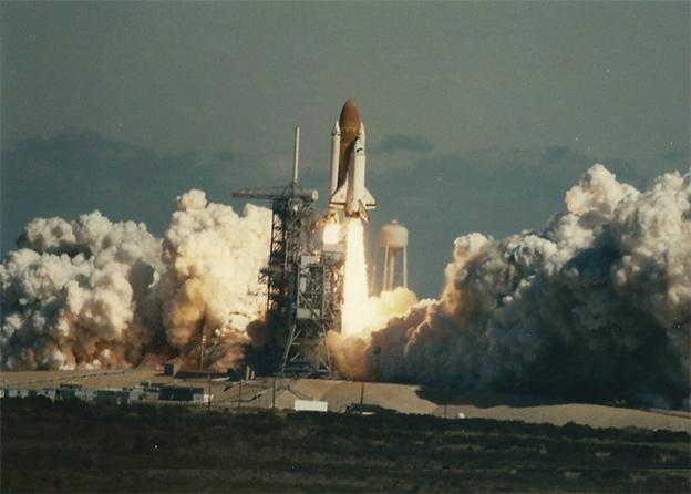 Neto de ex-funcionário da Nasa revela fotos inéditas da tragédia do ônibus espacial Challenger-0