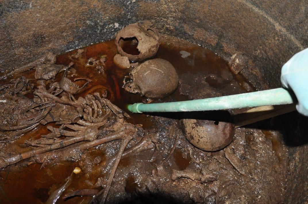 Fim do mistério: sarcófago de granito negro é aberto no Egito-0