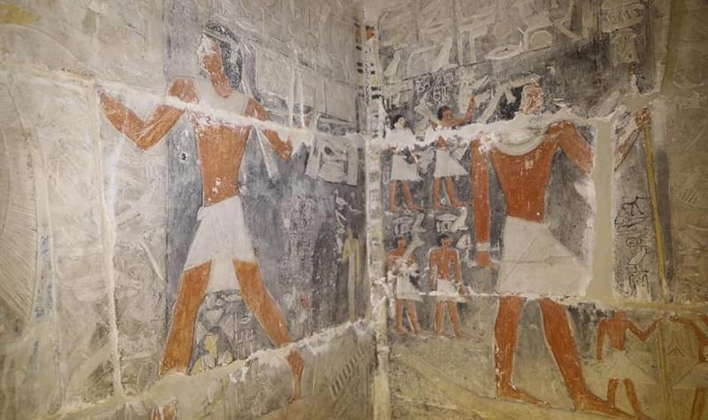 Mais de 800 tumbas são descobertas em necrópole no Egito-0